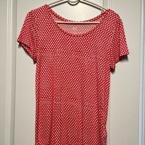 Gap Coral Triangle Pattern Shirt